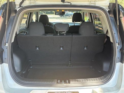 Used 2025 Kia Soul LX w/ LX Technology Package FWD image 28