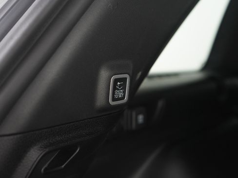 Used 2022 Jeep Grand Cherokee Altitude image 18