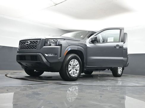 Used 2024 Nissan Frontier SV w/ SV Convenience Package image 48