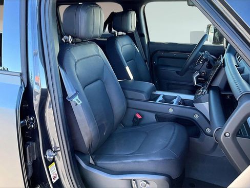 New 2026 Land Rover Defender 130 V8 image 12