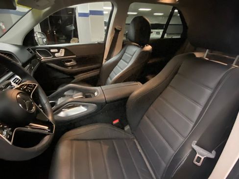 Certified 2024 Mercedes-Benz GLE 450e 4MATIC image 6