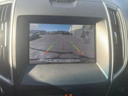 Used 2020 Ford Edge SEL FWD image 16