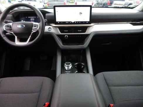 Used 2026 Ford Explorer Active RWD image 22