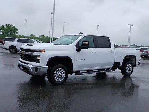 Certified 2025 Chevrolet Silverado 2500 LT w/ Convenience Package AWD/4WD image 4