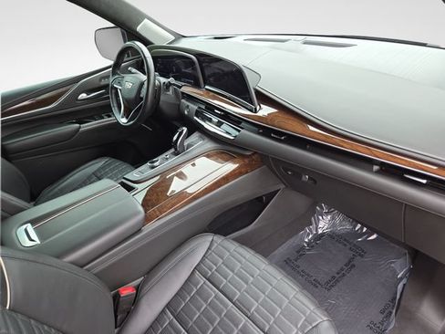 Used 2021 Cadillac Escalade Sport Platinum w/ LPO, ONYX Package AWD/4WD image 41