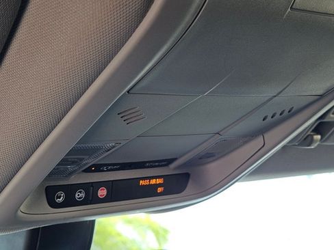 Used 2018 GMC Terrain SLE FWD image 18