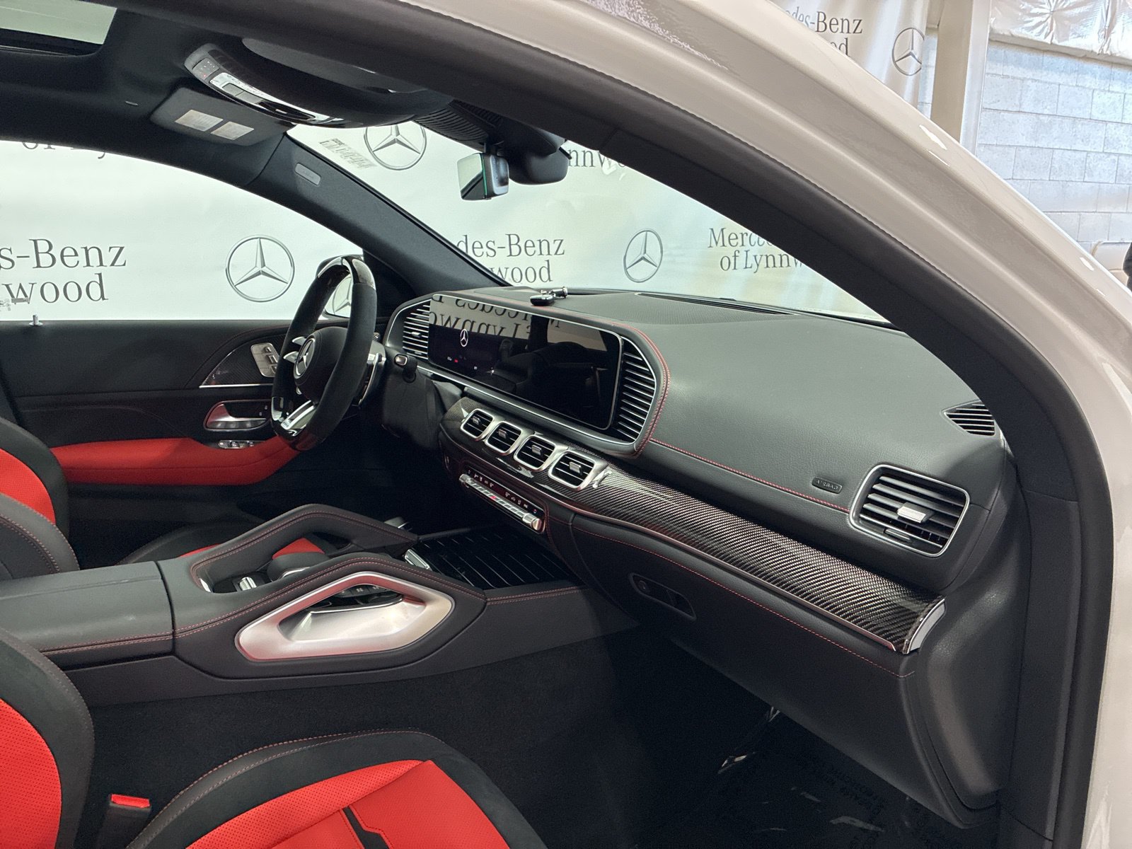 New 2026 Mercedes-Benz GLE 53 AMG 4MATIC Coupe image 17