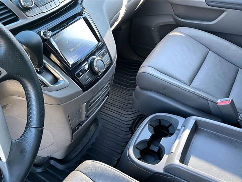 Used 2017 Honda Odyssey EX-L image 17