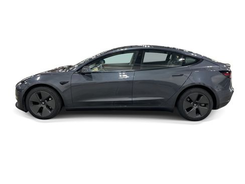 Certified 2023 Tesla Model 3 Standard Range RWD image 3
