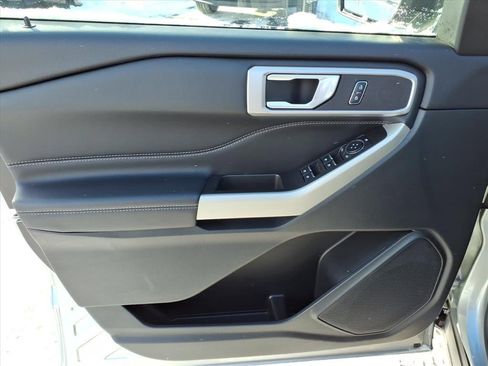 Certified 2023 Ford Explorer XLT w/ Equipment Group 202A image 13