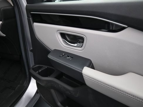 Used 2025 Honda Pilot EX-L image 17