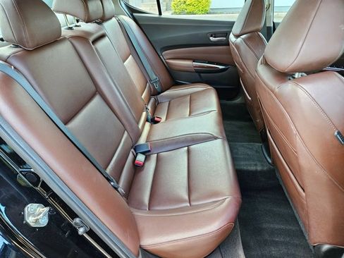 Used 2016 Acura TLX FWD image 19