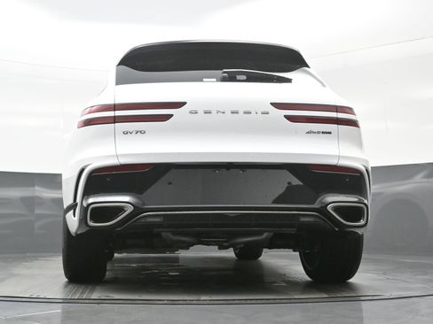 New 2026 Genesis GV70 3.5T Sport Advanced image 16
