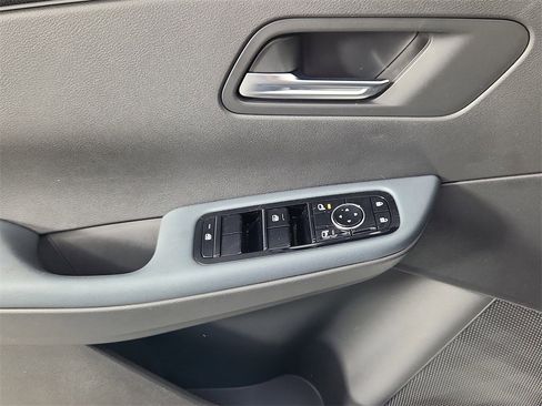 New 2026 Nissan Leaf SV+ w/ Floor Mat Package (SV+) image 9