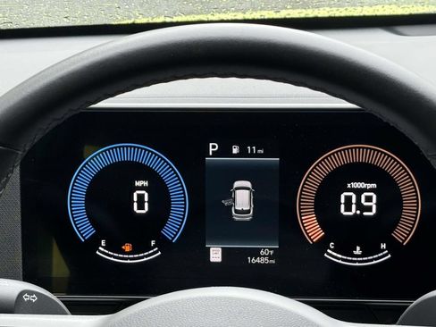 Used 2025 Hyundai Kona SEL FWD image 20