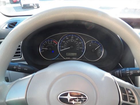 Used 2011 Subaru Forester 2.5X w/ Alloy Wheel Value Pkg image 23