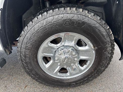 Used 2022 RAM 3500 Tradesman image 9