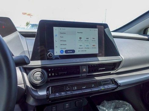 Certified 2024 Toyota Prius LE FWD image 18