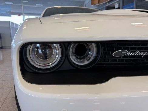 Used 2020 Dodge Challenger R/T Scat Pack RWD image 9