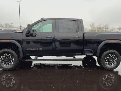 New 2026 GMC Sierra 2500 AT4X image 5