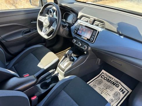Used 2025 Nissan Versa SV image 18