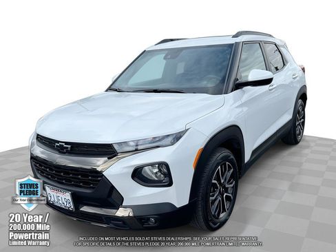 Certified 2023 Chevrolet TrailBlazer ACTIV w/ Sun and Liftgate Package FWD image 1