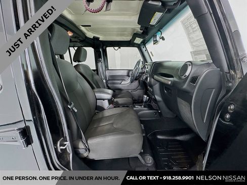 Used 2016 Jeep Wrangler Unlimited Sport w/ Quick Order Package 24S AWD/4WD image 24