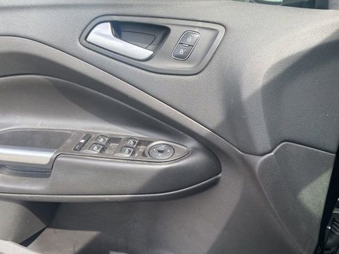 Used 2018 Ford Escape SEL image 19