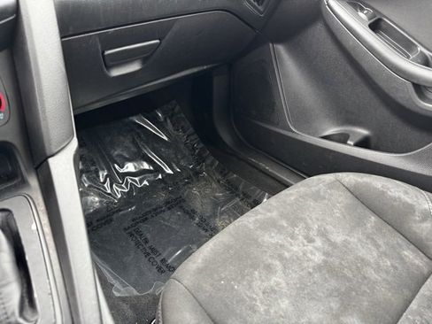 Used 2015 Ford Focus SE image 18