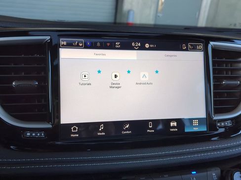 New 2026 Chrysler Pacifica Select w/ S Appearance Package image 15