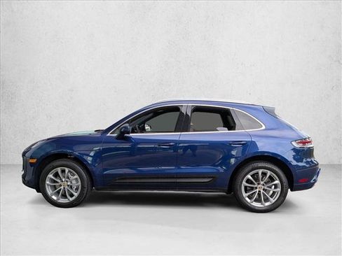 Used 2023 Porsche Macan AWD/4WD image 9