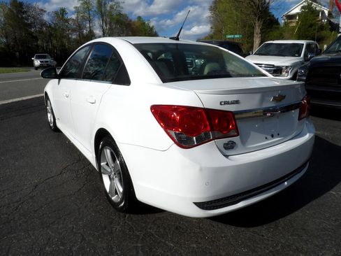 Used 2013 Chevrolet Cruze LT w/ Enhanced Safety Package image 5
