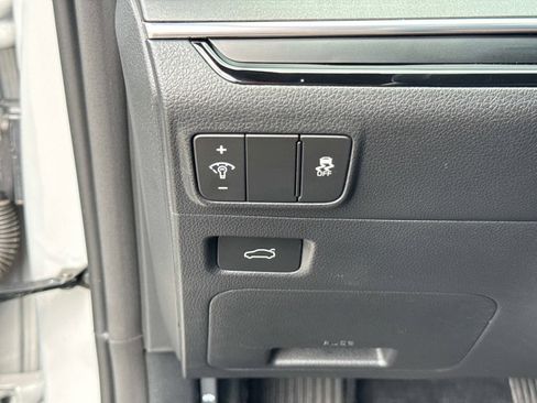 Used 2025 Kia K5 GT-Line w/ GT-Line Premium Package FWD image 31