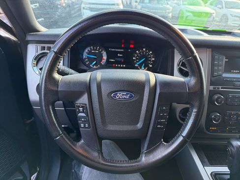Used 2017 Ford Expedition EL XLT image 11