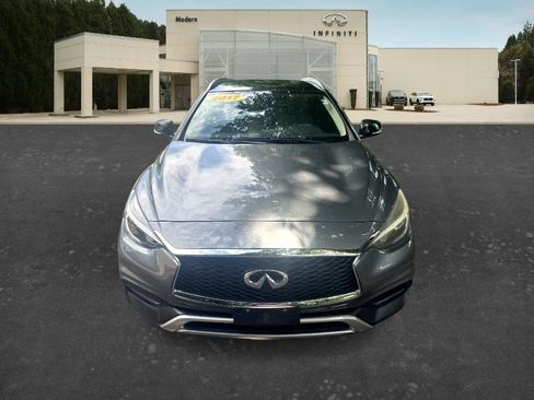 Used 2017 INFINITI QX30 Premium w/ Navigation Package AWD/4WD image 2