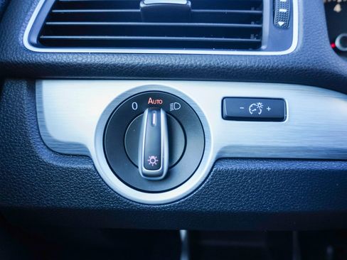 Used 2013 Volkswagen Passat 2.5 SE image 34