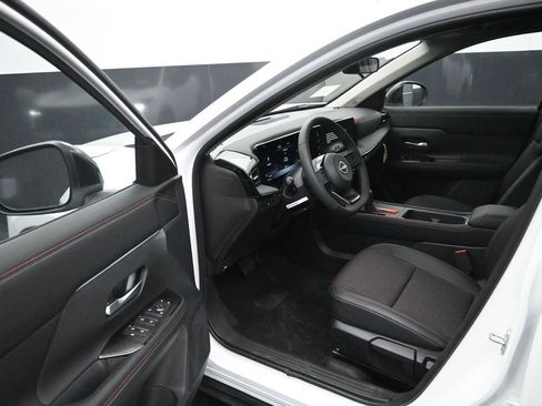 New 2026 Nissan Kicks SR w/ SR Premium Package image 12