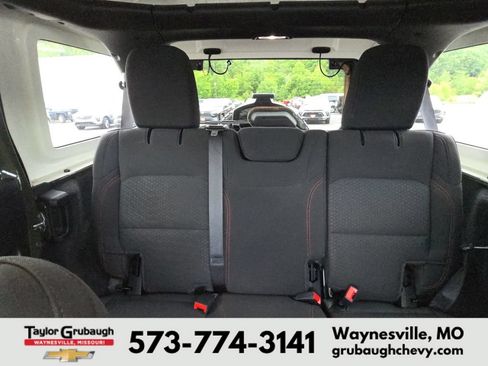 Used 2021 Jeep Wrangler Unlimited Rubicon w/ LED Lighting Group AWD/4WD image 25