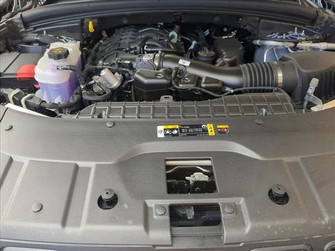 New 2025 Jeep Grand Cherokee L Laredo image 17