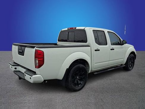 Used 2020 Nissan Frontier SV w/ Midnight Edition Floor Mats image 5