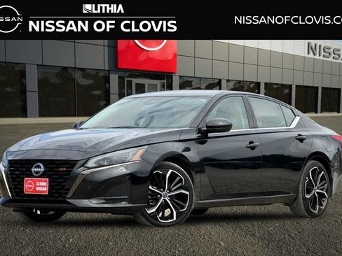Used 2024 Nissan Altima 2.5 SR FWD image 1