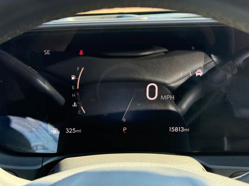 Used 2025 Buick Envista Sport Touring image 40