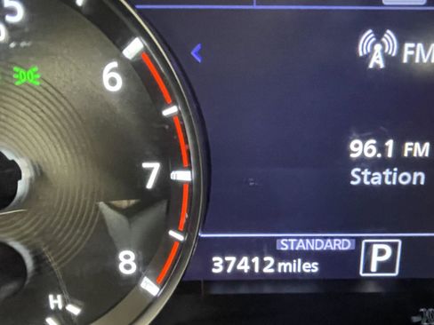 Certified 2021 INFINITI QX50 Essential w/ Convenience Package image 36