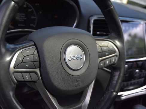 Certified 2021 Jeep Grand Cherokee Limited w/ Quick Order Package 28K 80th AWD/4WD image 12