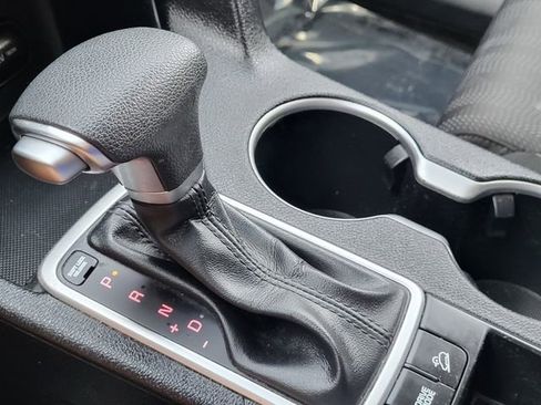 Used 2021 Kia Sportage LX image 15