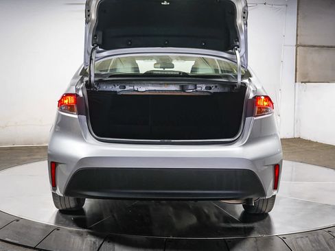 Used 2023 Toyota Corolla LE image 30