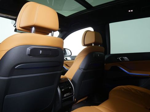 New 2026 BMW X7 M60i AWD/4WD image 18