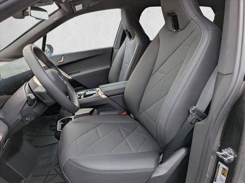 New 2026 BMW iX xDrive60 image 4