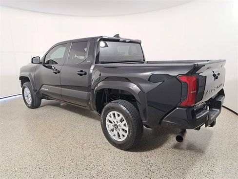 Used 2024 Toyota Tacoma SR5 image 7