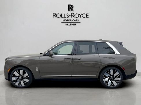 New 2026 Rolls-Royce Cullinan image 4